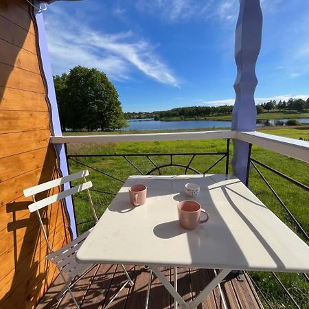 Les Logements Insolites De La Base Nautique Verneuil  Eksteriør bilde