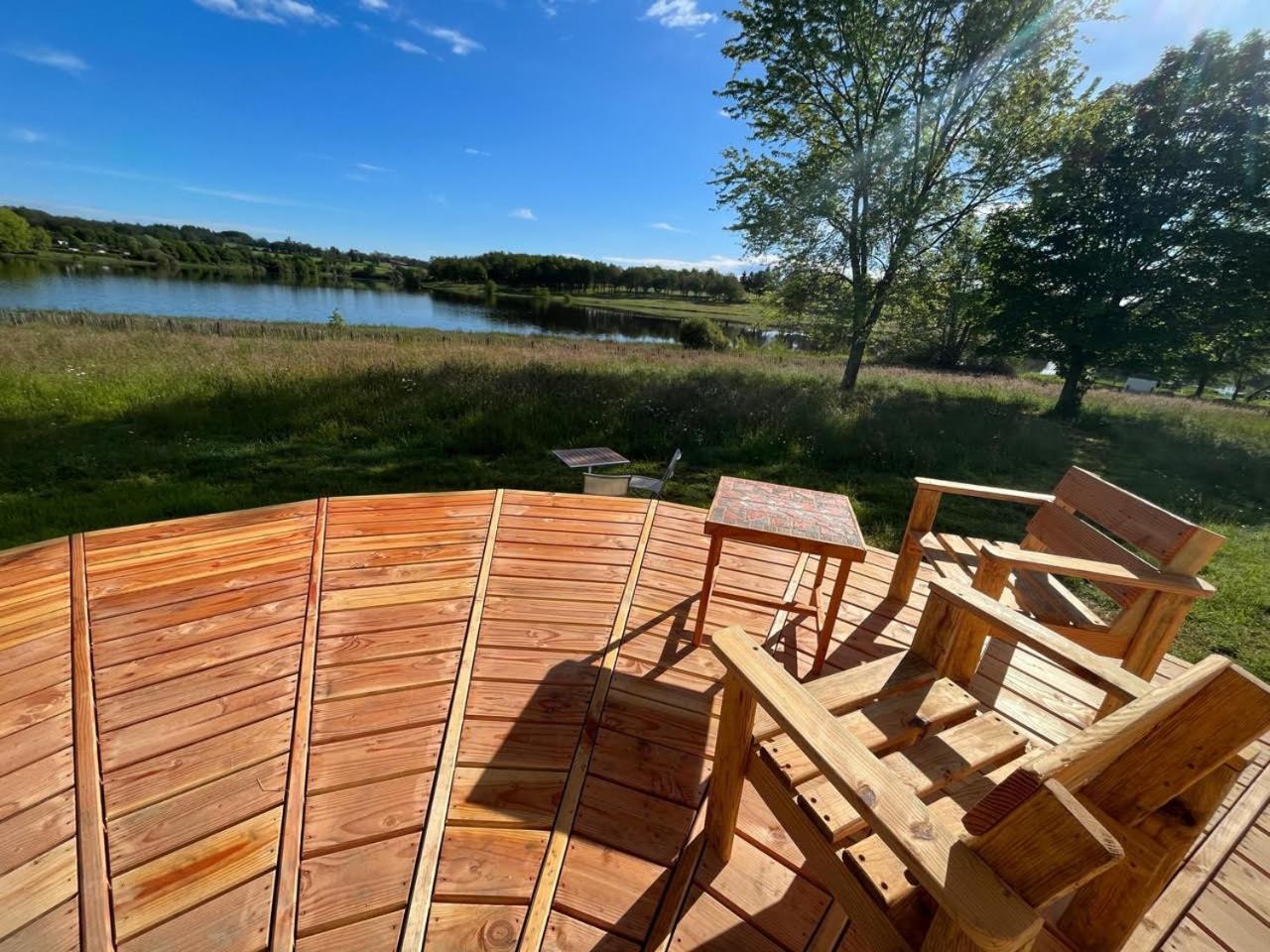 Les Logements Insolites De La Base Nautique Verneuil  Eksteriør bilde